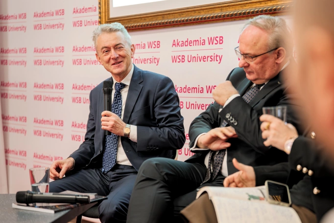 Zdjęcie nr 18 z galerii Międzynarodowa Konferencja Naukowa „Polska i Świat. Gospodarka i Bezpieczeństwo"