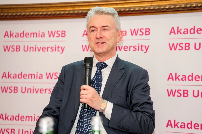 Zdjęcie nr 19 z galerii Międzynarodowa Konferencja Naukowa „Polska i Świat. Gospodarka i Bezpieczeństwo"