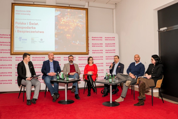 Zdjęcie nr 27 z galerii Międzynarodowa Konferencja Naukowa „Polska i Świat. Gospodarka i Bezpieczeństwo"