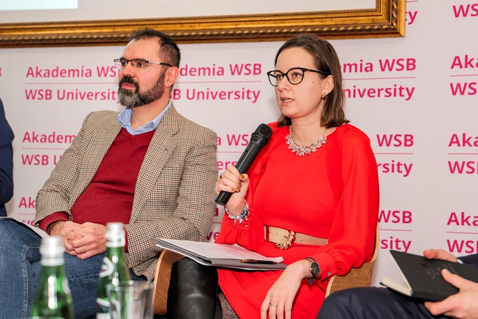 Zdjęcie nr 40 z galerii Międzynarodowa Konferencja Naukowa „Polska i Świat. Gospodarka i Bezpieczeństwo"