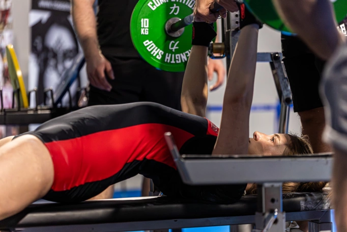 Zdjęcie nr 2 z galerii wyciskanie