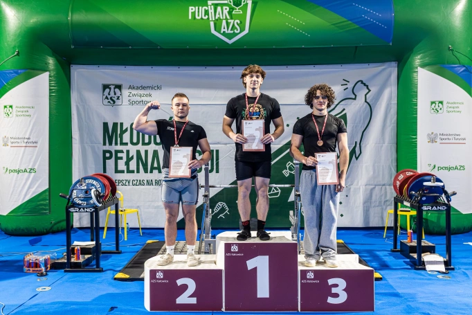 Zdjęcie nr 20 z galerii wyciskanie