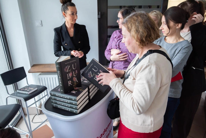 Zdjęcie nr 17 z galerii Jak mówić o złu i ludzkich wyborach? Spotkanie z Rafałem Grupińskim w Akademii WSB