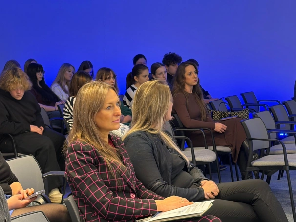 Zdjęcie nr 13 z galerii Konferencja AgriVerde i finał konkursu start-upów – sukces studentki Akademii WSB