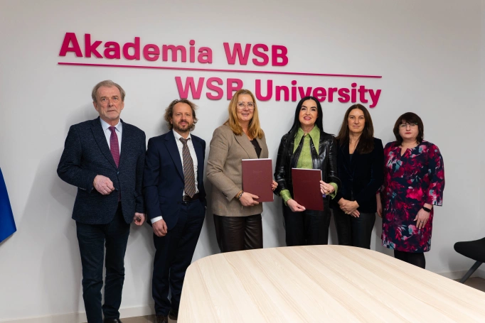 Zdjęcie nr 3 z galerii Praktyka ratująca zdrowie i życie. AWSB rozpoczyna współpracę z kolejnym prestiżowym szpitalem