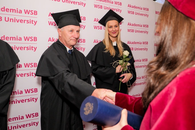 Zdjęcie nr 25 z galerii Nowe stopnie, nowe możliwości. Uroczyste wręczenie dyplomów habilitacyjnych i doktorskich w Akademii WSB 