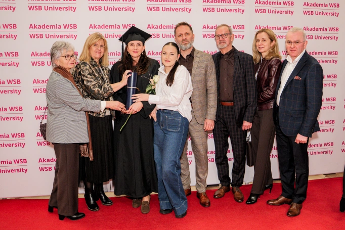 Zdjęcie nr 45 z galerii Nowe stopnie, nowe możliwości. Uroczyste wręczenie dyplomów habilitacyjnych i doktorskich w Akademii WSB 