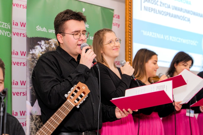 Zdjęcie nr 42 z galerii Gdy marzenia zderzają się z rzeczywistością – "IV Interdyscyplinarna Konferencja Naukowa" 