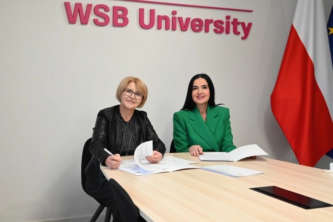 Zdjęcie nr 2 z galerii Porozumienie o współpracy ze szkołą w Bytomiu