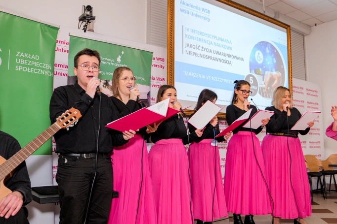 Zdjęcie nr 45 z galerii Konferencja 5.12.2025