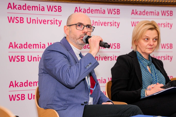 Zdjęcie nr 71 z galerii Konferencja 5.12.2025