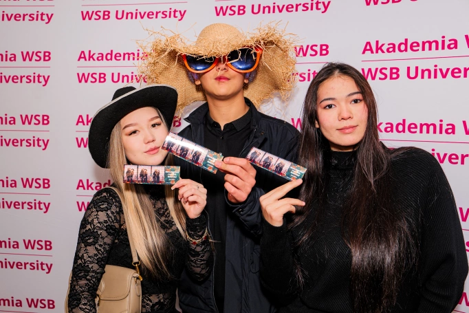 Zdjęcie nr 53 z galerii International Christmas Party