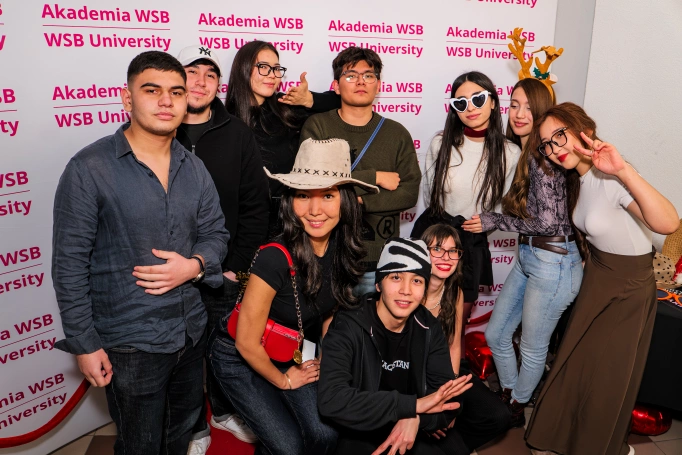 Zdjęcie nr 57 z galerii International Christmas Party