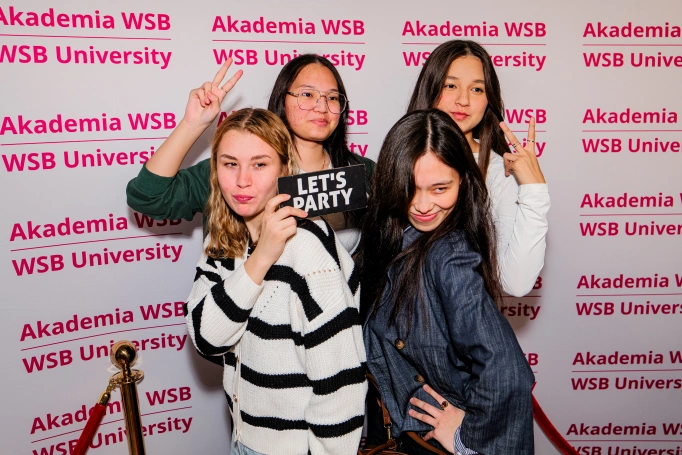 Zdjęcie nr 61 z galerii International Christmas Party