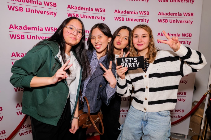 Zdjęcie nr 63 z galerii International Christmas Party