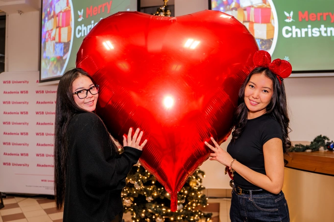 Zdjęcie nr 68 z galerii International Christmas Party