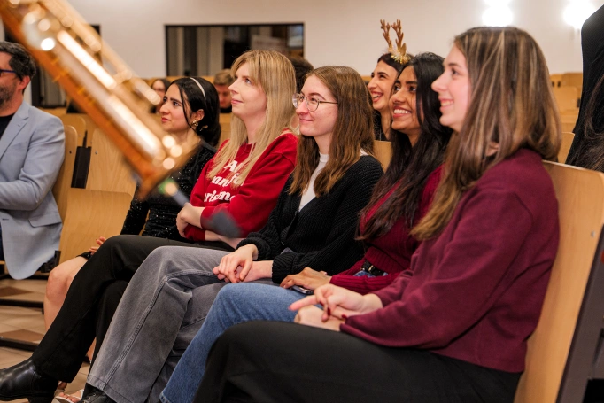 Zdjęcie nr 22 z galerii International Christmas Party