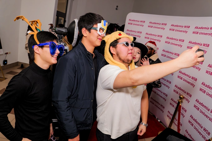 Zdjęcie nr 45 z galerii International Christmas Party