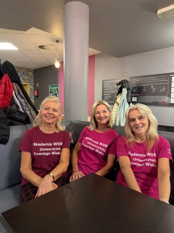 Zdjęcie nr 10 z galerii Międzyuniwersyteckie Świąteczne Spotkanie &ndash; Sport, Integracja i Radość