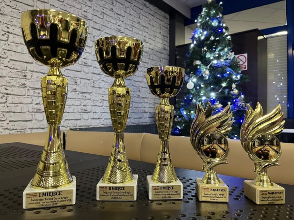 Zdjęcie nr 22 z galerii Międzyuniwersyteckie Świąteczne Spotkanie &ndash; Sport, Integracja i Radość