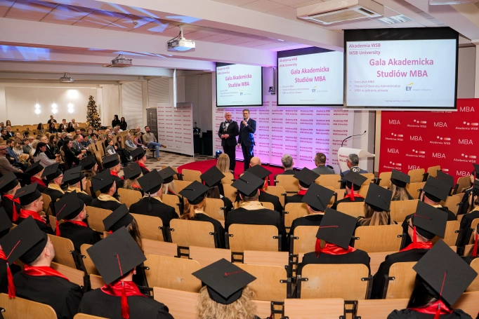Zdjęcie nr 21 z galerii Gala Studi&oacute;w MBA Akademii WSB: kompetencje, kt&oacute;re kształtują lider&oacute;w