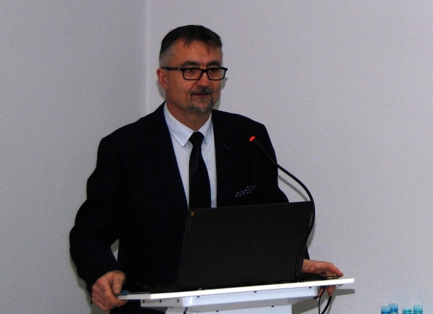 Zdjęcie nr 3 z galerii Ekspercka wiedza, konkretne rozwiązania. Wykładowcy AWSB wyr&oacute;żnieni