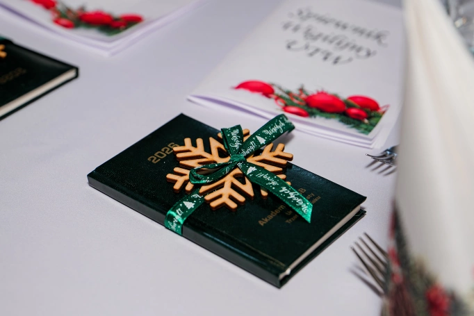 Zdjęcie nr 1 z galerii Wigilijne Spotkanie Uniwersytetu Trzeciego Wieku Akademii WSB!