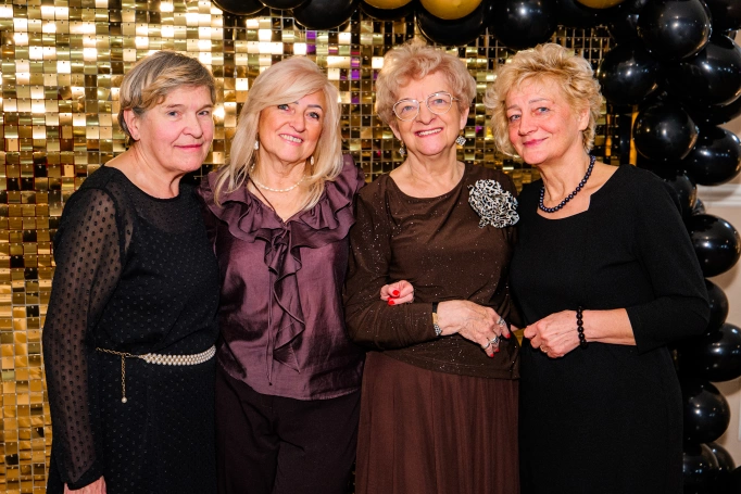 Zdjęcie nr 20 z galerii Wigilijne Spotkanie Uniwersytetu Trzeciego Wieku Akademii WSB!