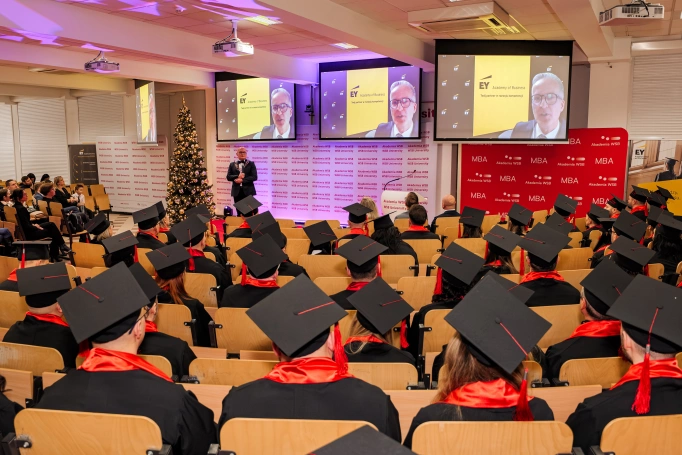Zdjęcie nr 36 z galerii Za nami kolejna Gala Studi&oacute;w MBA Akademii WSB