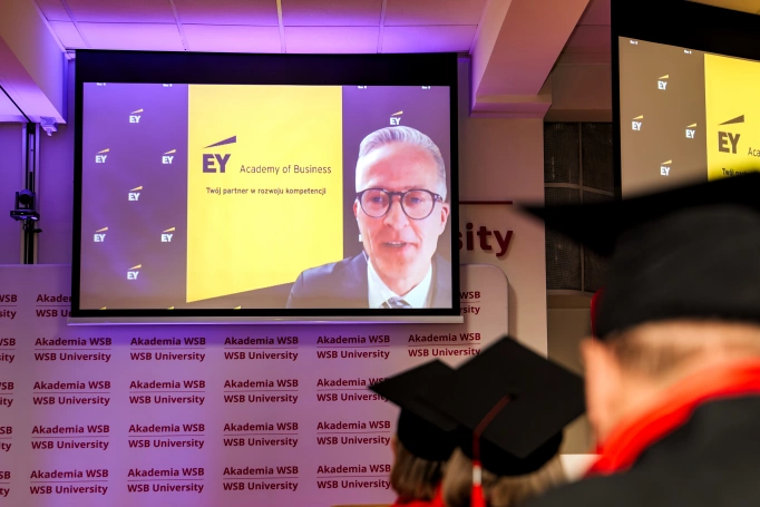 Zdjęcie nr 32 z galerii Za nami kolejna Gala Studi&oacute;w MBA Akademii WSB