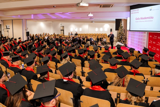 Zdjęcie nr 33 z galerii Za nami kolejna Gala Studi&oacute;w MBA Akademii WSB