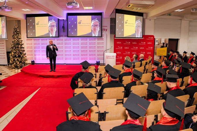 Zdjęcie nr 11 z galerii Za nami kolejna Gala Studi&oacute;w MBA Akademii WSB