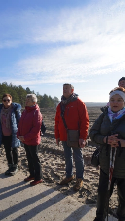 Zdjęcie nr 22 z galerii Przedświąteczne spotkanie z naturą &ndash; Słuchacze UTW na Pustyni Błędowskiej