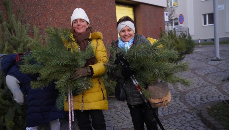 Zdjęcie nr 27 z galerii Przedświąteczne spotkanie z naturą &ndash; Słuchacze UTW na Pustyni Błędowskiej