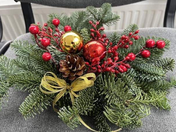 Zdjęcie nr 21 z galerii Świąteczna atmosfera UTW &ndash; warsztaty tworzenia bożonarodzeniowych stroik&oacute;w