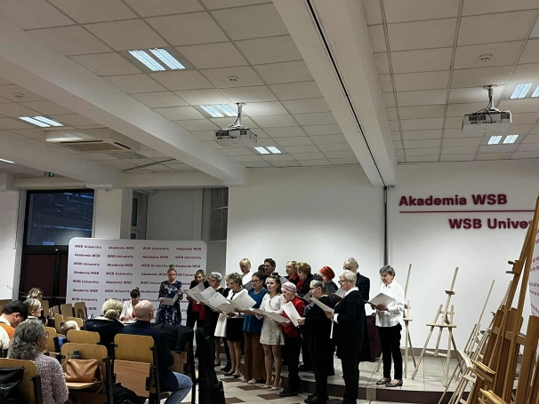 Zdjęcie nr 10 z galerii Ch&oacute;r i IKony