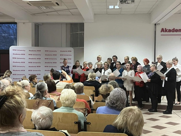 Zdjęcie nr 1 z galerii Ch&oacute;r i IKony