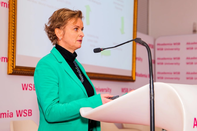 Zdjęcie nr 10 z galerii Od Aktywni+ do Troski+. Akademia WSB o wyzwaniach p&oacute;źnej starości