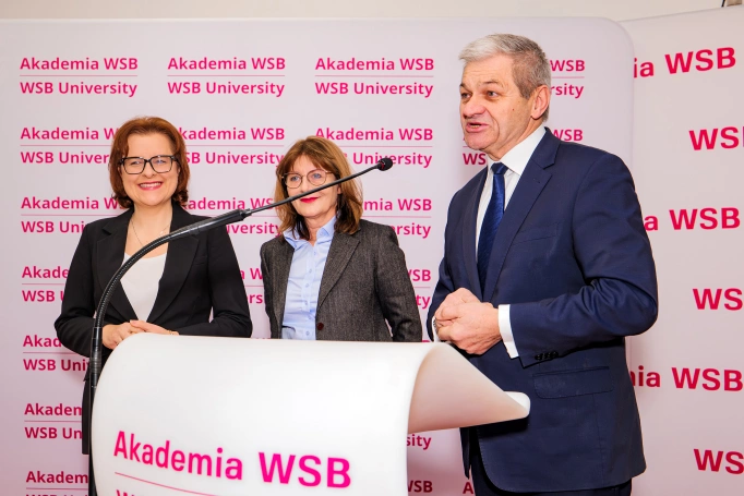 Zdjęcie nr 3 z galerii Od Aktywni+ do Troski+. Akademia WSB o wyzwaniach p&oacute;źnej starości