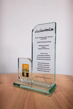 Zdjęcie nr 2 z galerii Nagrody - Dąbrowianin Roku