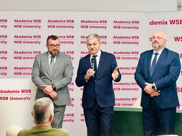 Zdjęcie nr 10 z galerii Praktyczna nauka dla Kościoła. AWSB szkoli duchownych z obrony cywilnej i ochrony ludności