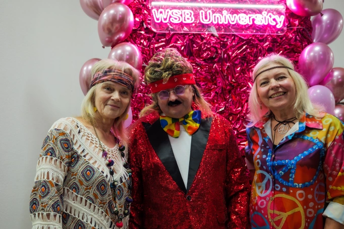 Zdjęcie nr 22 z galerii Dzieci Kwiat&oacute;w przejęły UTW - Wielki Bal Karnawałowy w Akademii WSB!