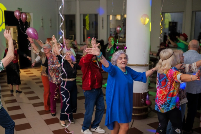 Zdjęcie nr 9 z galerii Dzieci Kwiat&oacute;w przejęły UTW - Wielki Bal Karnawałowy w Akademii WSB!