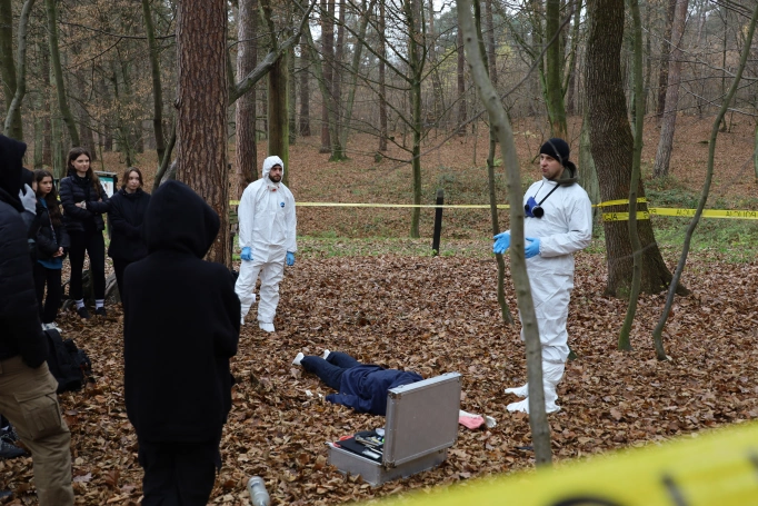 Zdjęcie nr 7 z galerii Zajęcia terenowe &ndash; symulacja poszukiwań os&oacute;b zaginionych w rozległym terenie otwartym