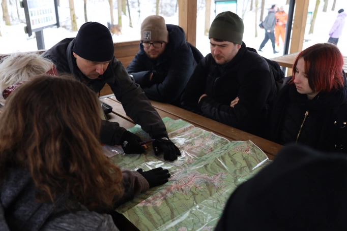 Zdjęcie nr 24 z galerii Zajęcia terenowe &ndash; symulacja poszukiwań os&oacute;b zaginionych w rozległym terenie otwartym