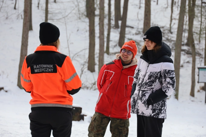 Zdjęcie nr 23 z galerii Zajęcia terenowe &ndash; symulacja poszukiwań os&oacute;b zaginionych w rozległym terenie otwartym