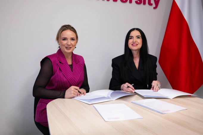 Zdjęcie nr 1 z galerii Aptekarska precyzja i praktyczna wiedza. Akademia WSB rozpoczyna wsp&oacute;łpracę ze Śląską Izbą Aptekarską