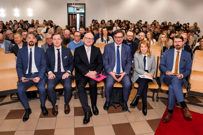 Zdjęcie nr 3 z galerii Dane na wagę bezpieczeństwa - XII Dzień Otwarty UODO w Akademii WSB