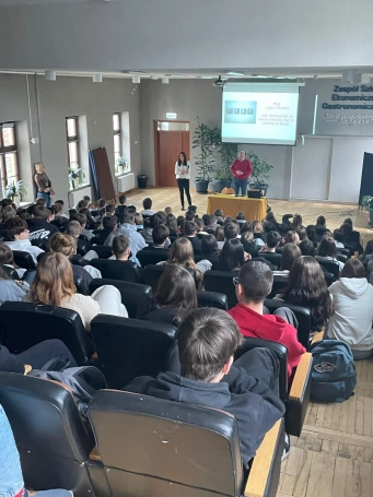 Zdjęcie nr 3 z galerii Hejt w sieci &ndash; zagrożenie dla młodego pokolenia