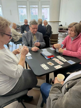 Zdjęcie nr 6 z galerii Brydż 11.02